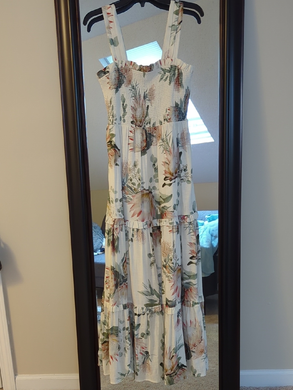 Express NWT White Floral Smocked Bodice Tiered Maxi Dress Size M